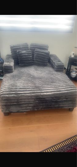 Oversize chair, brand new, Gray color