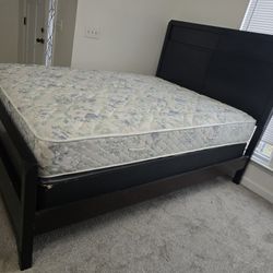 QUEEN SIZE BED 
