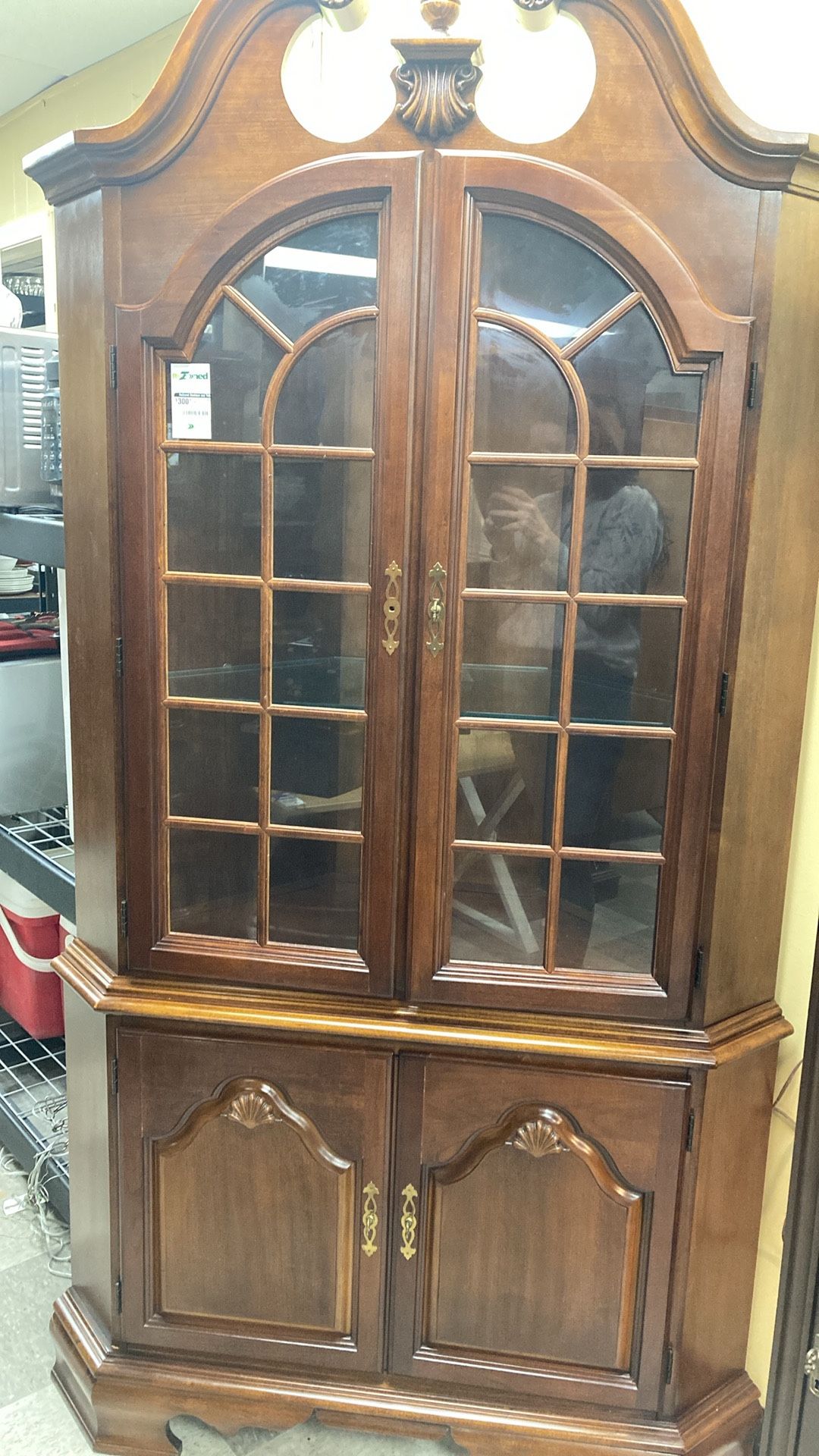 China Cabinet W/2 Doors