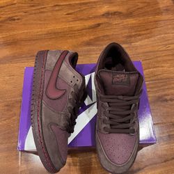 Nike SB Burgundy 10.5