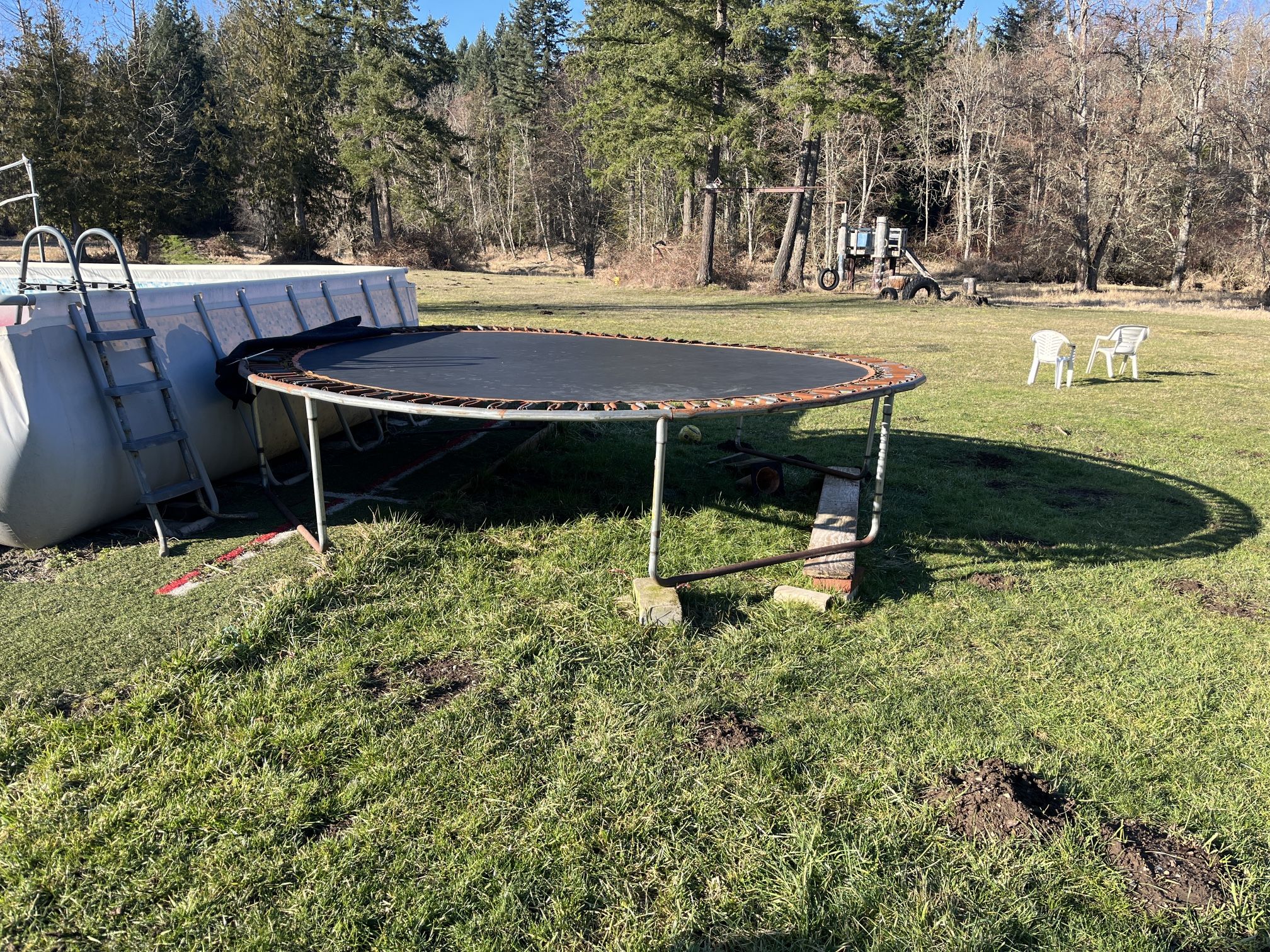 12’ Trampoline