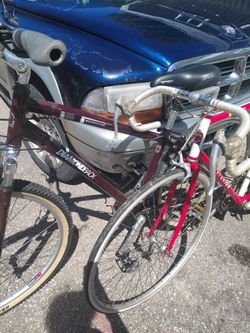 Lot of vintage bikes