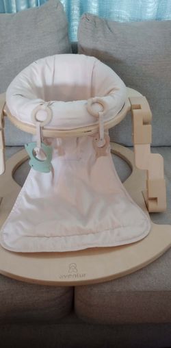 Avenlur Oaking premium foldable wooden baby activity seat