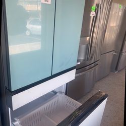 Samsung RF29BBM Bespoke 29 cu ft Smart Refrigerator  DY