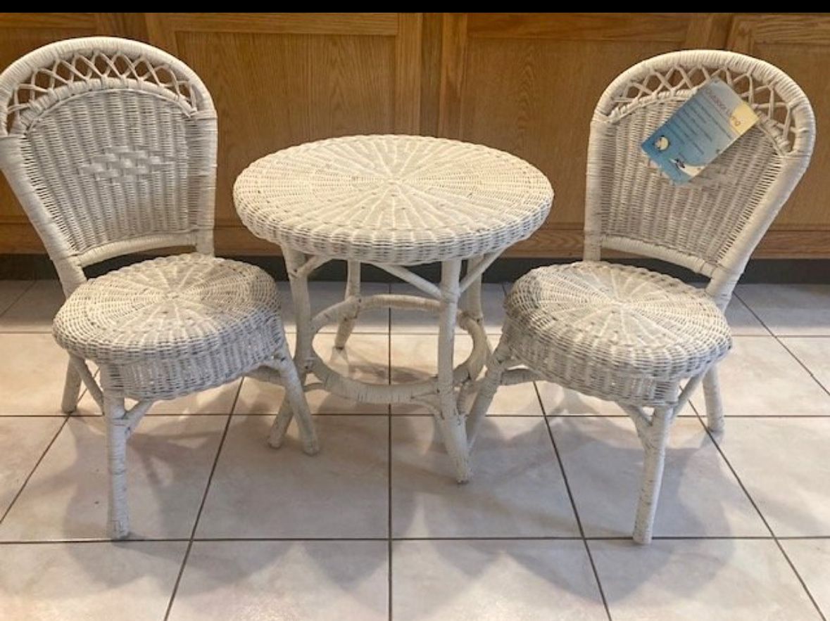 Children's 3 Piece Wicker Table and Chair Set NEW - 1 Table and 2 Chairs NEW