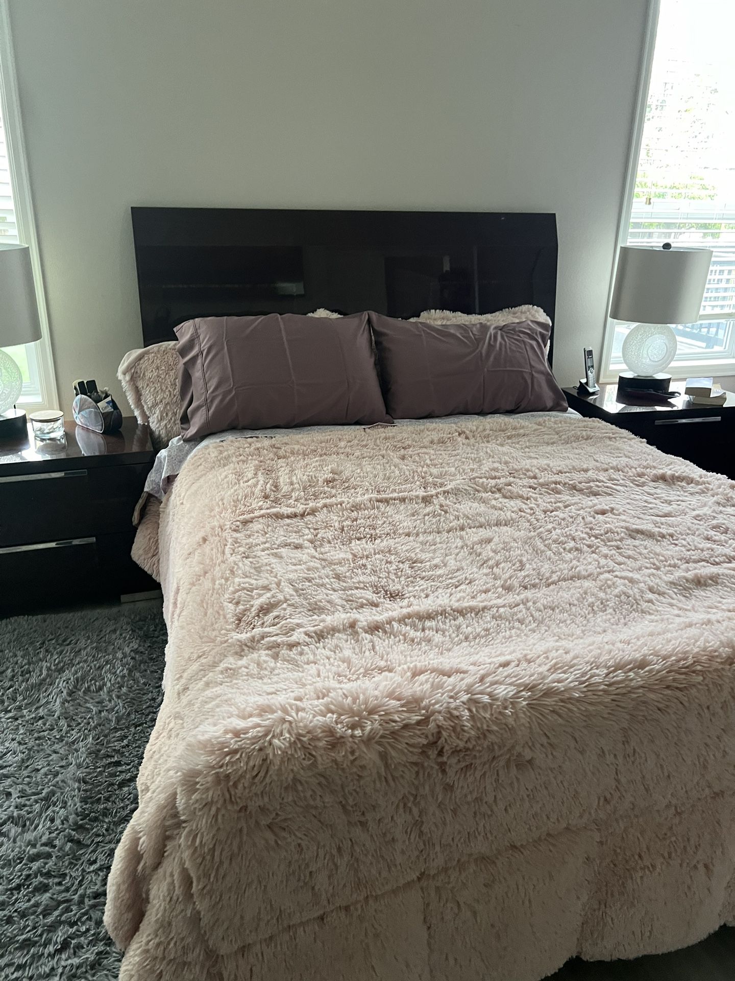 Queen Bedroom Set Italian With Side Tables