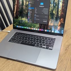 16" MacBook Pro, 2019, 32GB