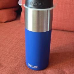 NEW CamelBak Chute Hot Vacuum Insulated Water Bottle 20oz 

Available color: Blue, White, or Purple

Product Info
Give lukewarm the cold-shoulder with