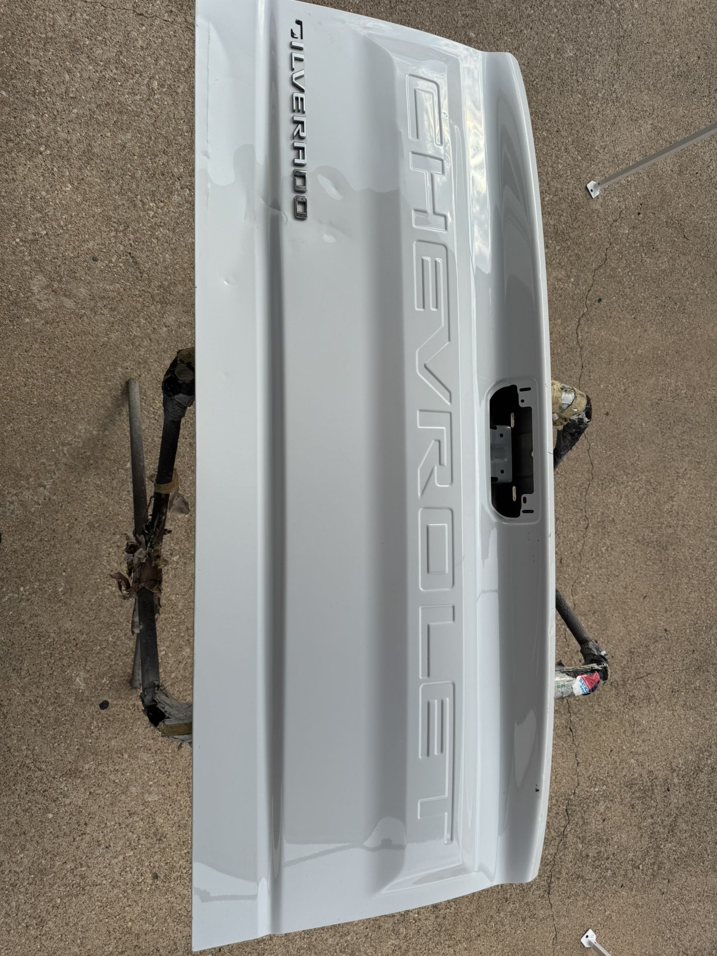 2019-2023 Chevy Silverado Tailgate