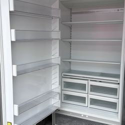 Sub Zero Refrigerator 