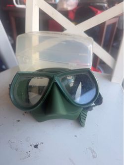 Free diving mask