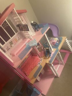 Barbie Dream House Older Version