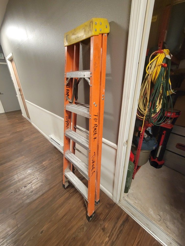 6' Ladder