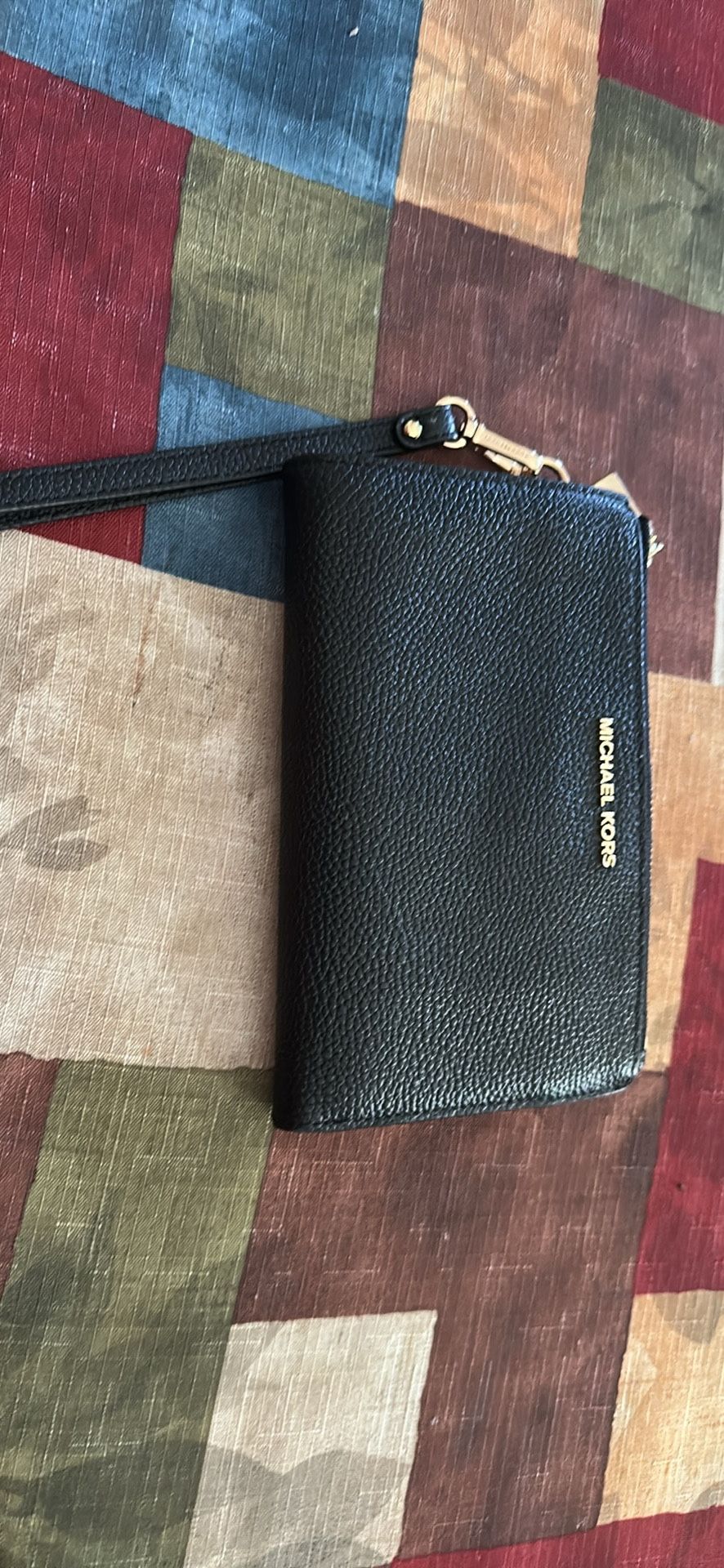 Micheal Kors Wristlet