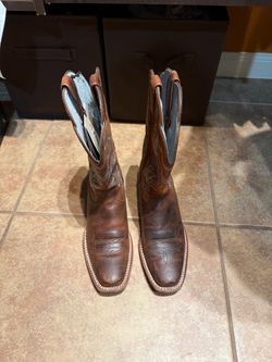Ariat Women Boots - Size 6.5