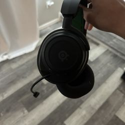 SteelSeries Arctis Nova 7 Wireless Gaming Headset