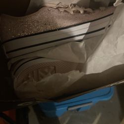 soft pink glitter converse 
