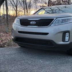 2014 KIA SORENTO 4×4 heated seats leather interior backup camera 4 cyl 91000 mil