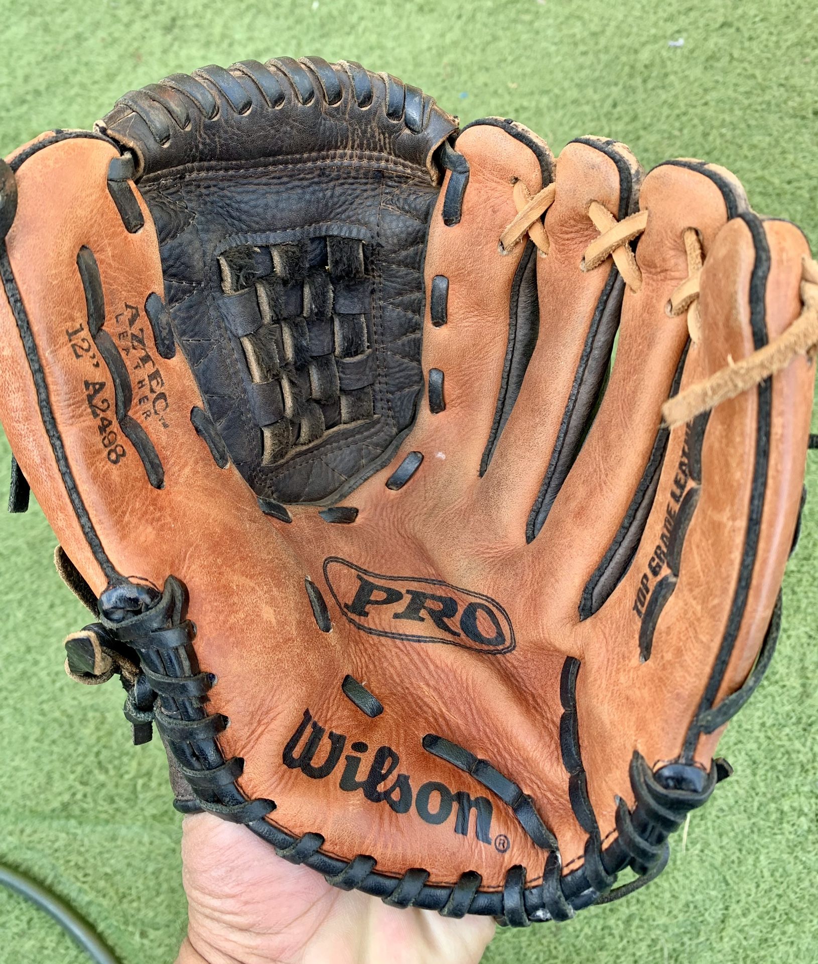 Wilson Aztec 12” baseball softball glove