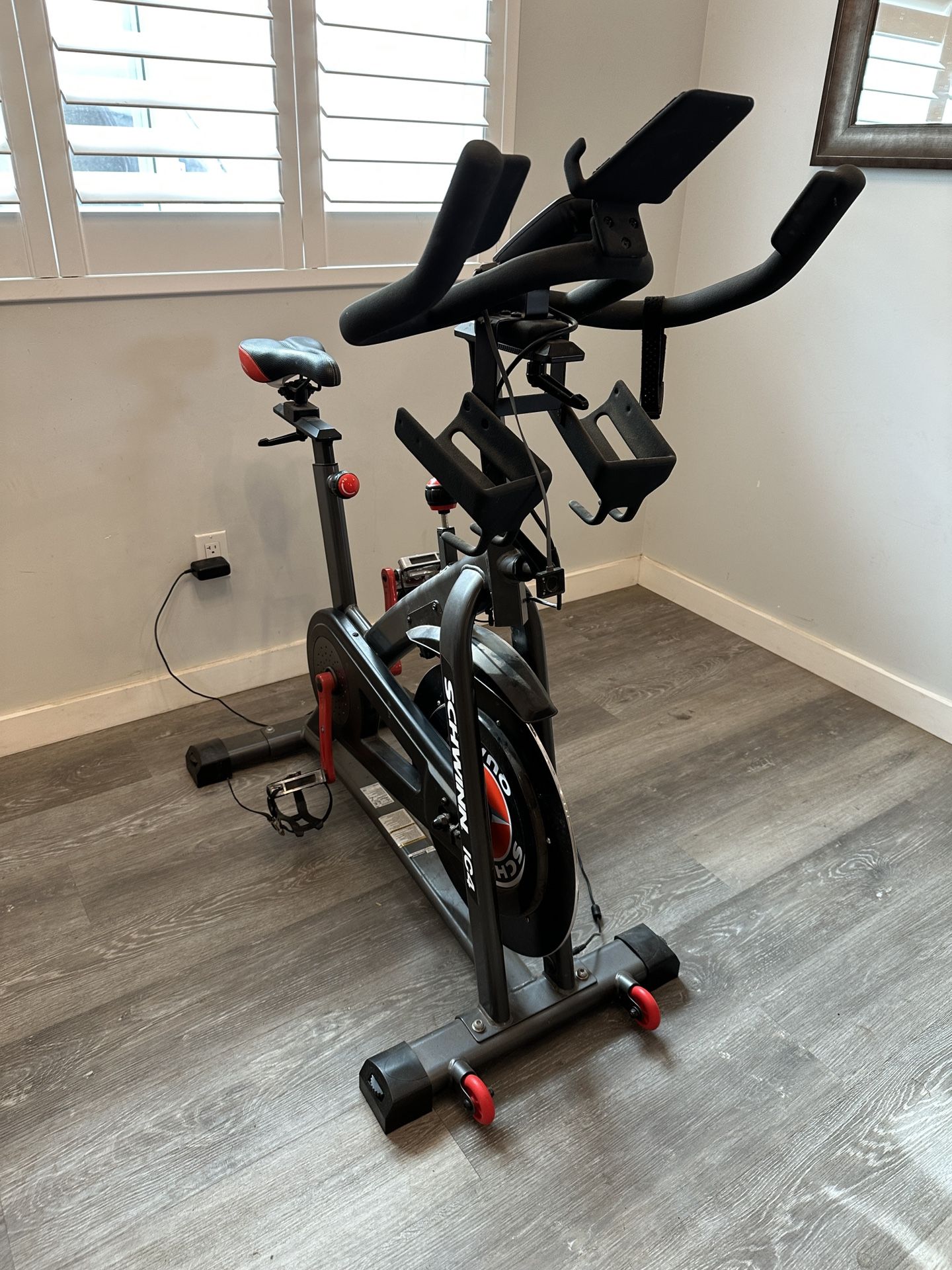 Schwinn Ic4 Schwinn Quality Exercise Bike Schwinn IC4 Indoor Cycle