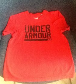 Under Armour...Sz 7 Boys