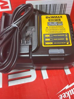 DEWALT 12v -20v CHARGER  #DCB112 new out the nox never used