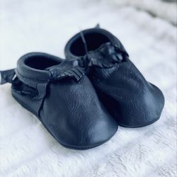 Black Fringe Baby Mocassins 