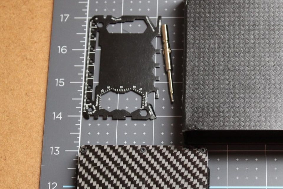 Carbon Fiber Minimalist RFID Wallet Black
