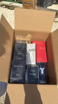 Colognes/perfumes 