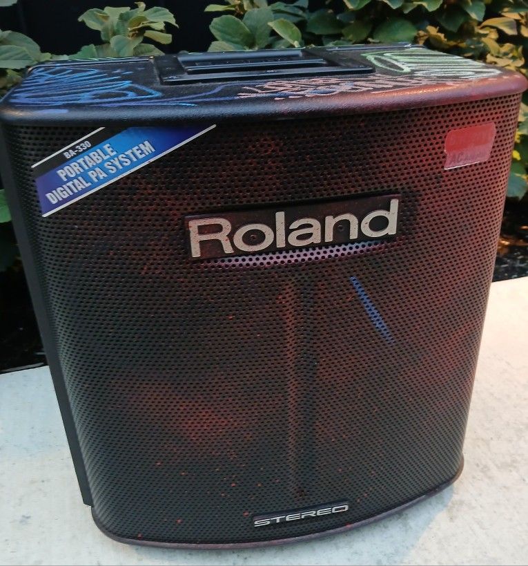 Roland BA330 Portable PA System