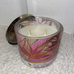 Bath & Body Work Candle NEW