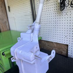 2013 Nissan Maxima Windshield Water Tank Reservoir 