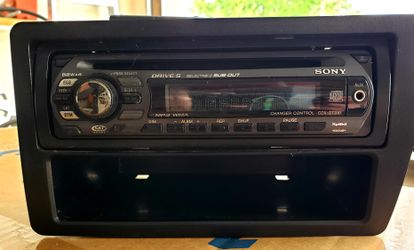 Sony Xplod CD and Aux Car Stereo