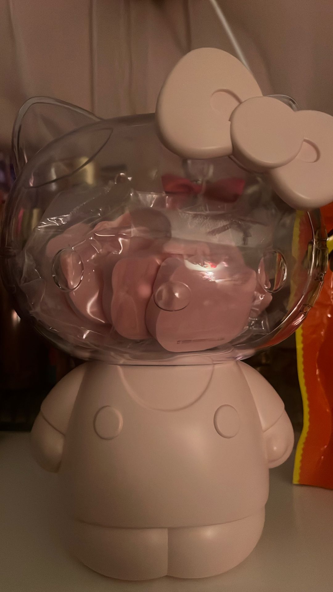 Hello Kitty Makeup Holder