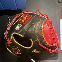 Rawlings Heart Of The Hide Catchers Mitt 32.5