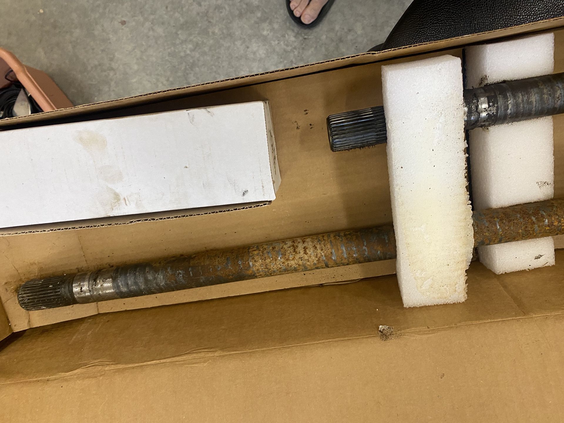 jeep rubicon front stock 44 axles both sides