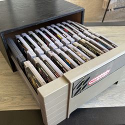 Vintage Super Nintendo SNES Storage Case + 24 Games!!