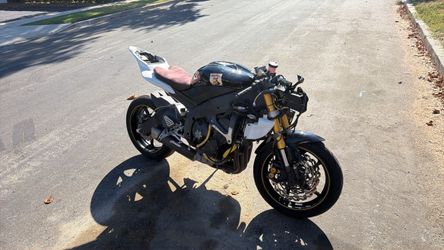 2006 Yamaha R6