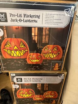 Halloween Pre Lit pumpkins selling 2 together