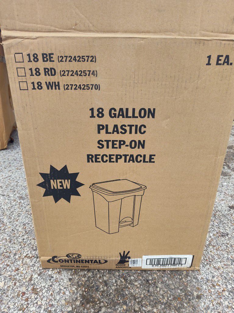 Continental Plastic Step-On Trash Can
