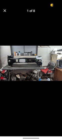 2017-2018-2019-2020 JEEP GRAND CHEROKEE FRONT BUMPER OEM USED #10590