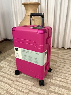Signature Hardside Trunk Carry on Spinner Suitcase - Open Story