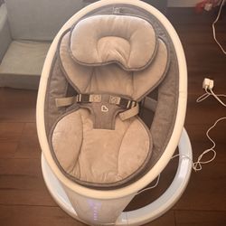 Baby Swing - Munchkin Brand - Never Used 