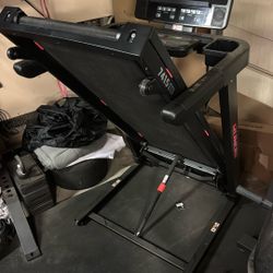 Runnow Treadmill 