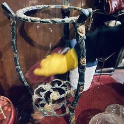 Cast Iron Flower Pot Holder