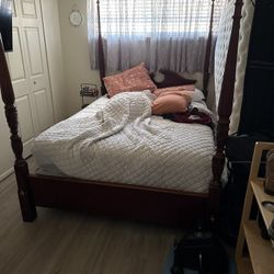 Queen Size Bed 
