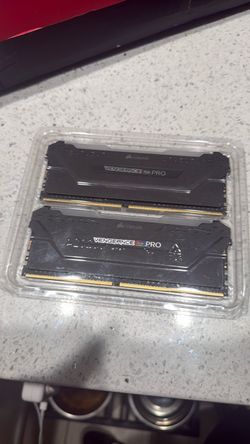 Corsair Vengeance RGB Pro RAM Kit (2 Sticks)