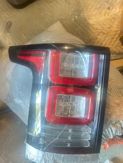 2014-2019 Range Rover driver rear taillight