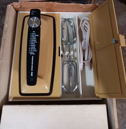 Vintage Hamilton Beach Scovill portable hand mixer  model #91