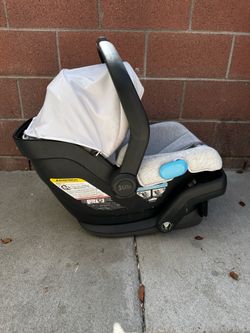 UpPababy Mesa Car seat with base